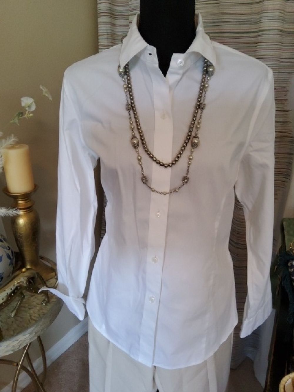 Jones New YORKClassic White Button-Down Shirt